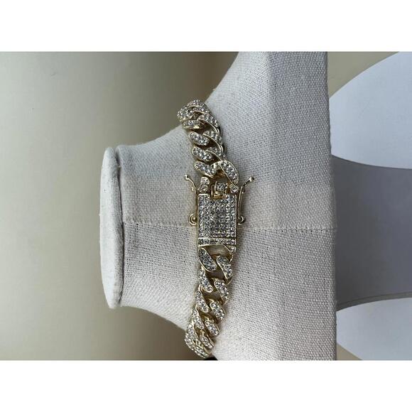 Heavy Gold Tone Cuban Link Chain Necklace with Rhinestones - Picture 4 of 10